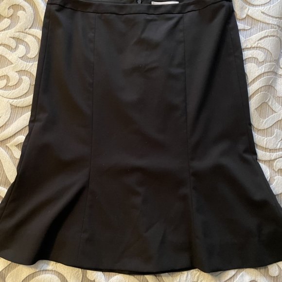 EUC Classic To The Max Womens Black Casual Skirt Size 8 Fit and Flare - Picture 3 of 4